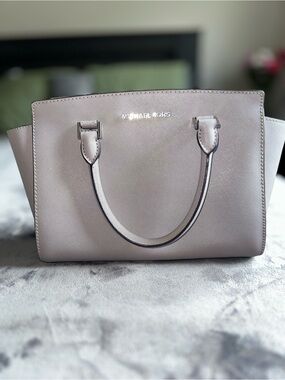 Multiple Michael Kors bags